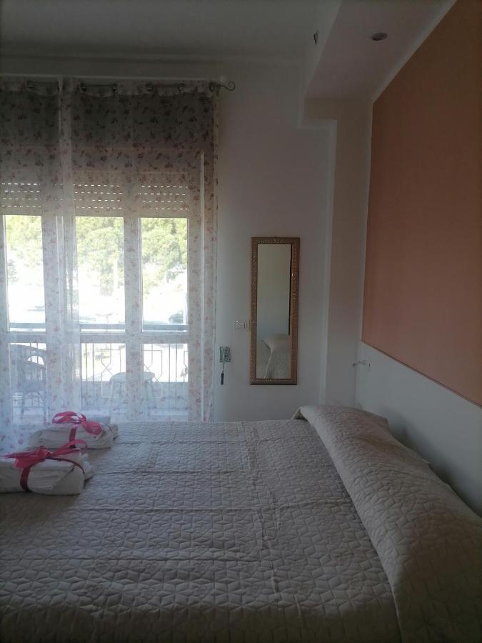 Domus Hera Bed and breakfast *